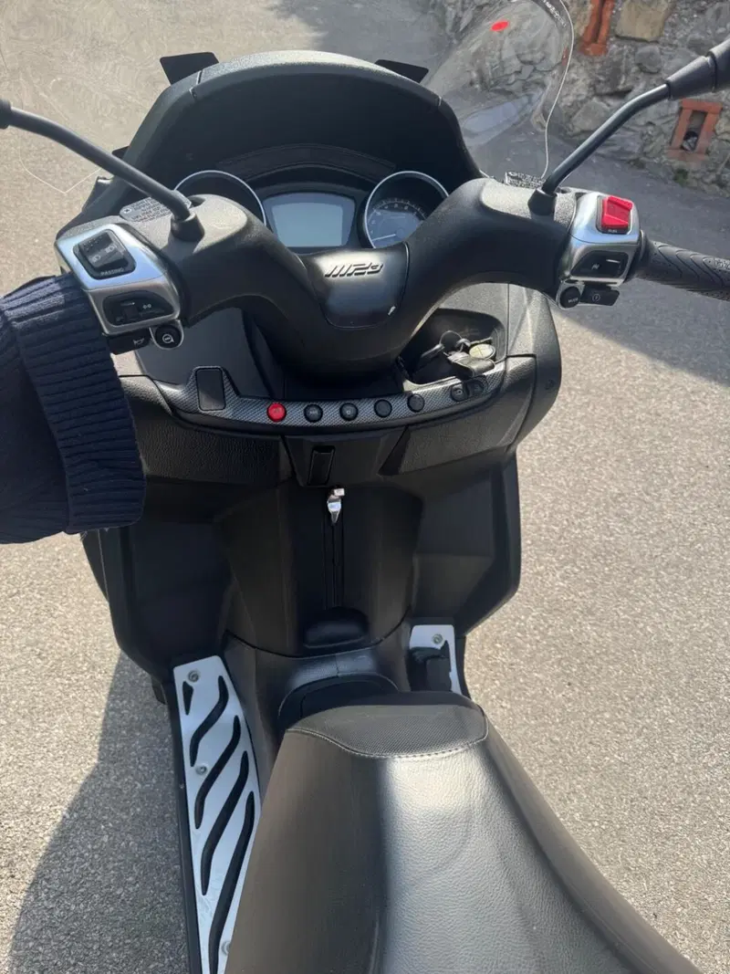 Piaggio MP3 400 ABS Hpe (2021 - 22) (6)