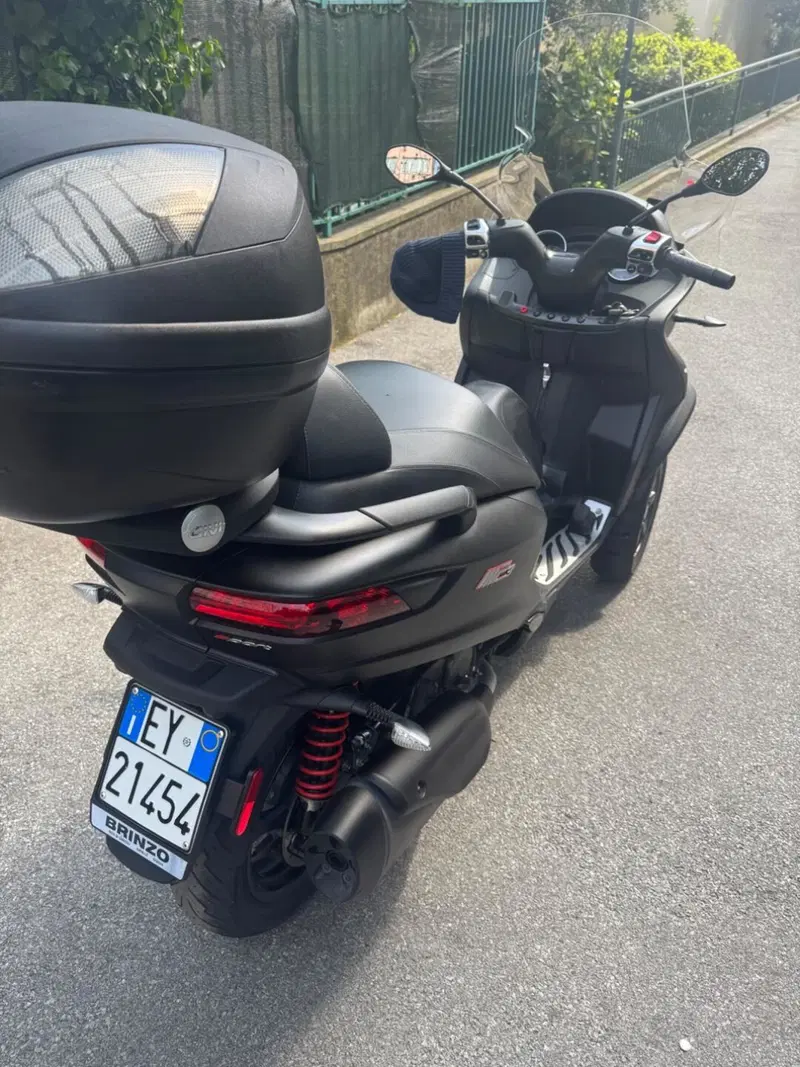 Piaggio MP3 400 ABS Hpe (2021 - 22) (8)