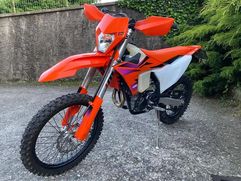 KTM 350 EXC-F (2025) (3)