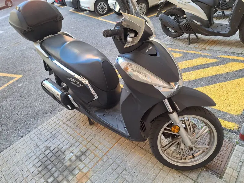 Honda SH 300 i ABS (2016 - 20) (5)