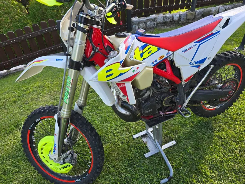 Betamotor RR 300 2T Enduro Racing (2019) (12)