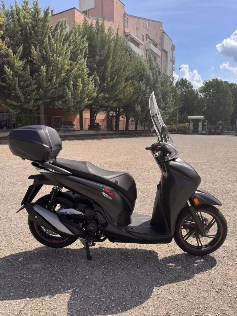 Honda SH 350 Sport (2021 - 24) (2)