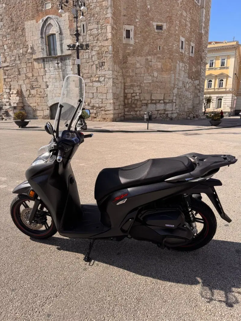 Honda SH 350 Sport (2021 - 24) (5)
