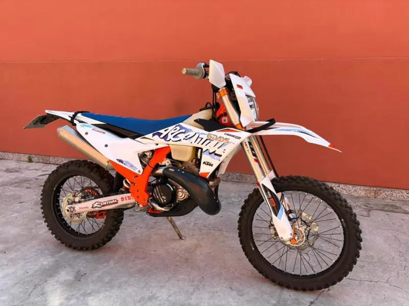 KTM 250 EXC TBI Six Days (2024) (13)
