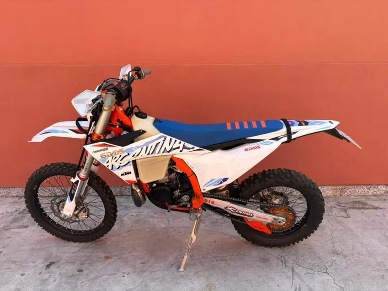 KTM 250 EXC TBI Six Days (2024) (11)