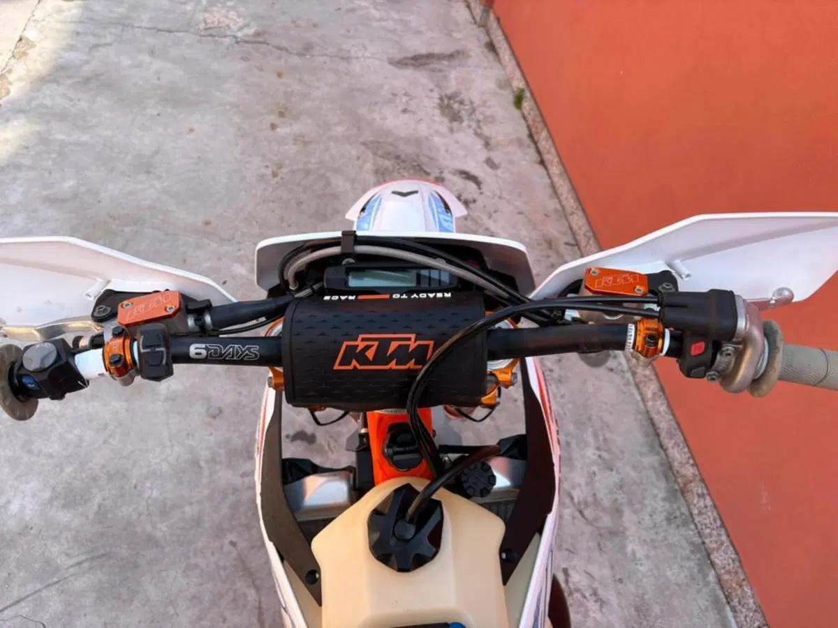 KTM 250 EXC TBI Six Days (2024) (3)