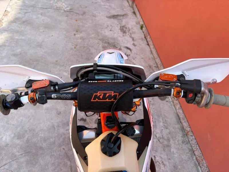 KTM 250 EXC TBI Six Days (2024) (8)