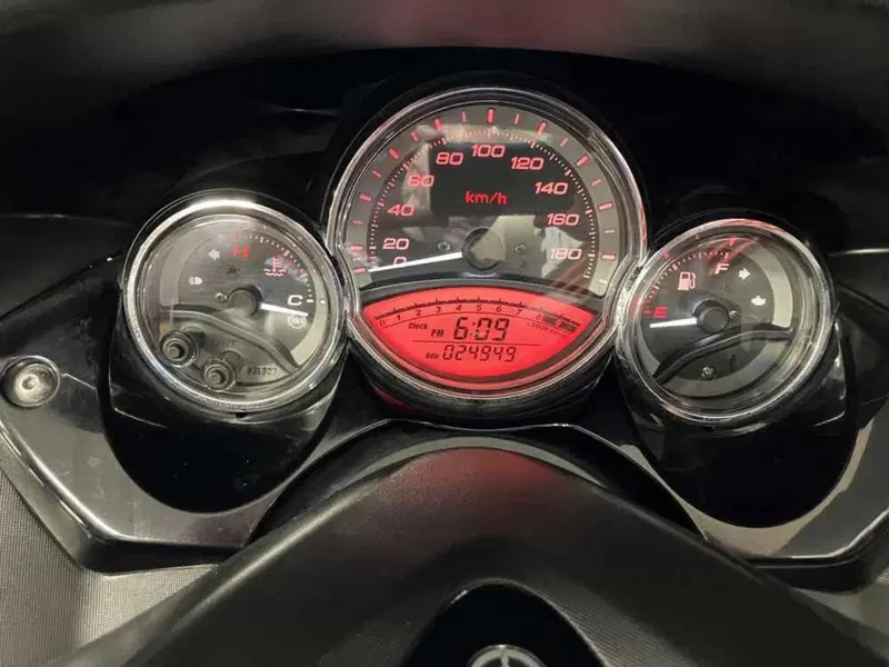 Yamaha T-Max 500 (2008 - 12) (2)
