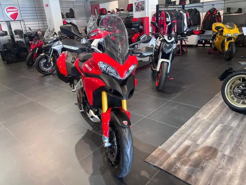 Ducati Multistrada 1200 S Touring (2010 - 12) (3)