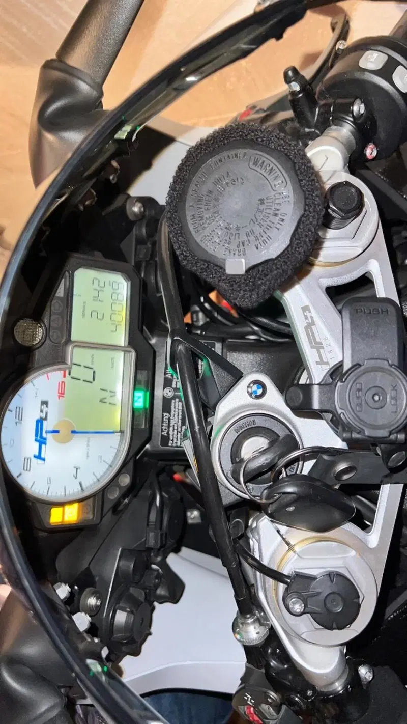 Bmw HP4 (2013 - 14) (17)