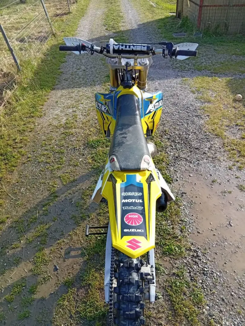 Suzuki RM 125 Valenti Racing (2006 - 07) (6)