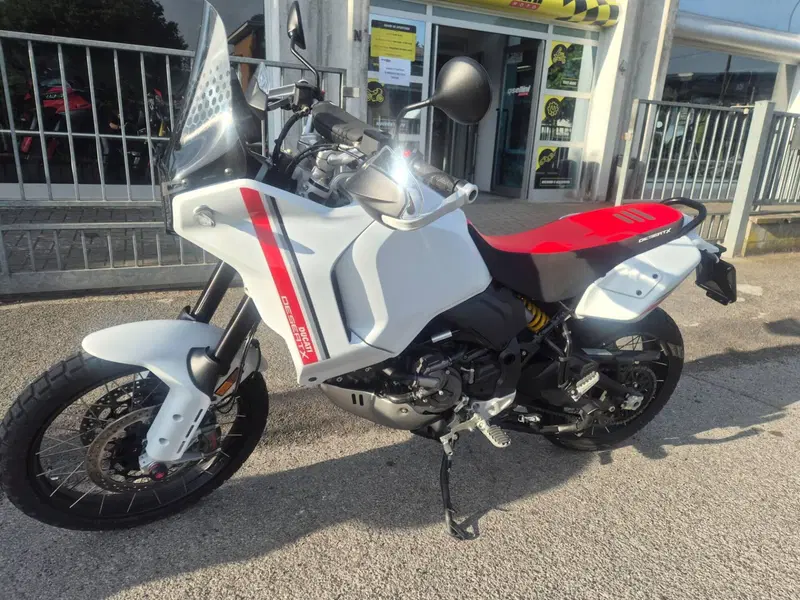 Ducati DesertX (2022 - 25) (3)
