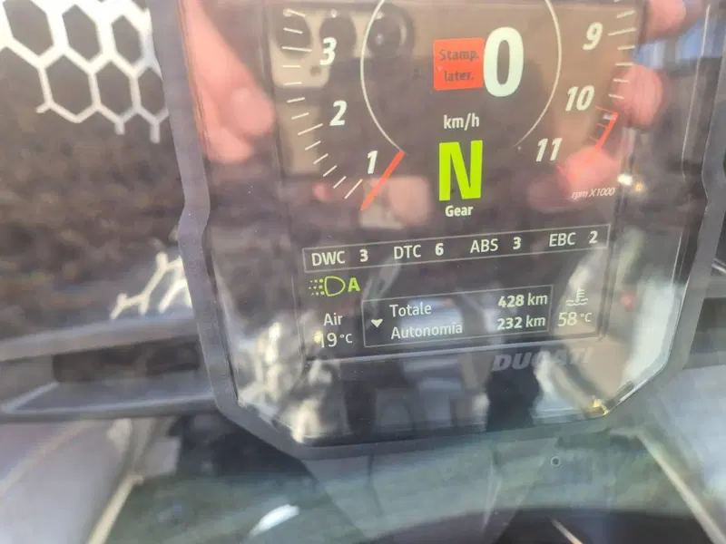 Ducati DesertX (2022 - 25) (6)