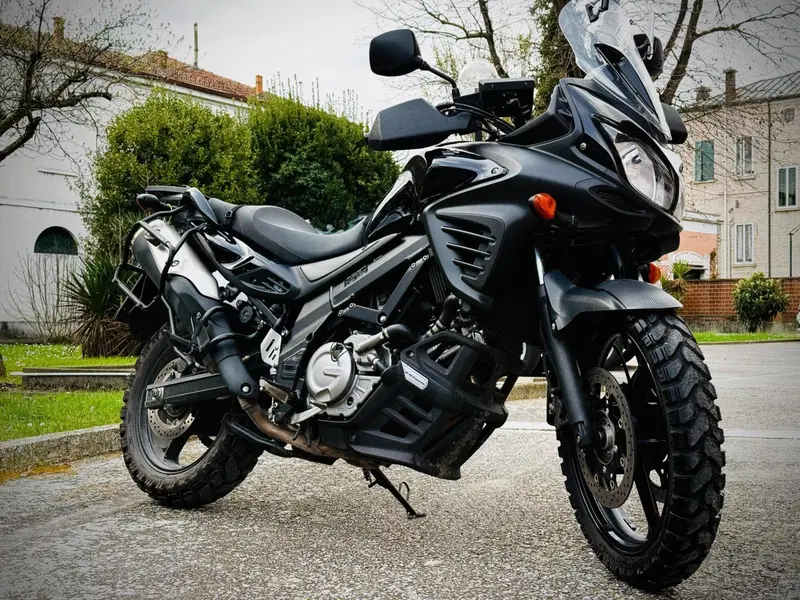 Suzuki V-Strom 650 ABS (2011 - 17) (2)