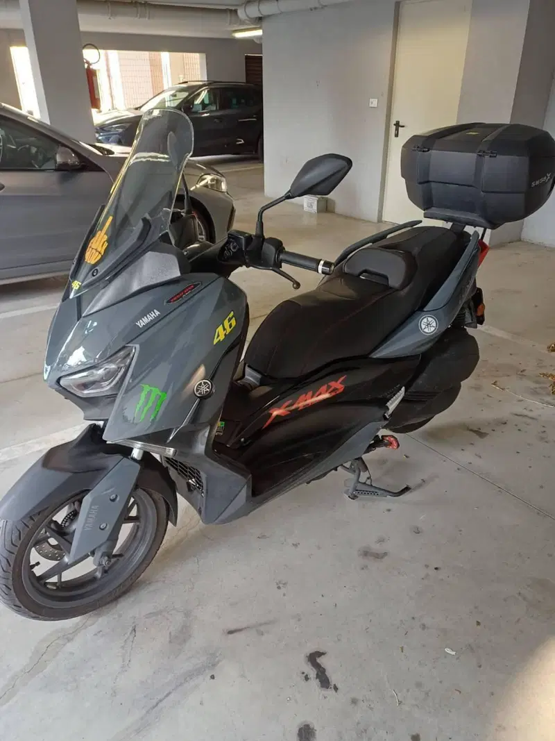 Yamaha X-Max 300 Tech Max (2021 - 24) (4)