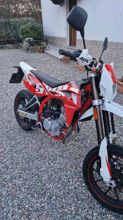 Swm SM 125 R (2016) usata
