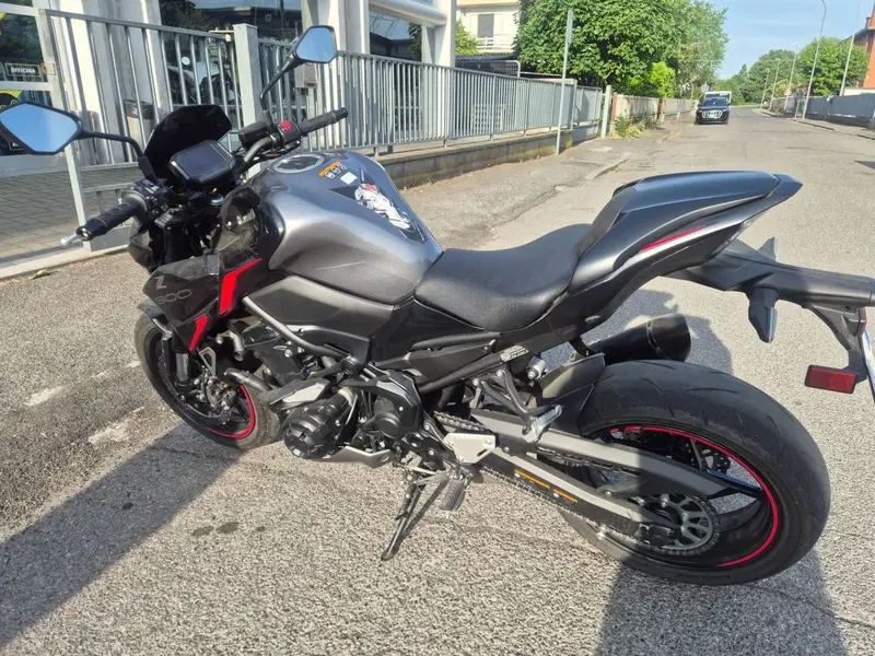 Kawasaki Z 900 Performance (2021 - 24) (2)