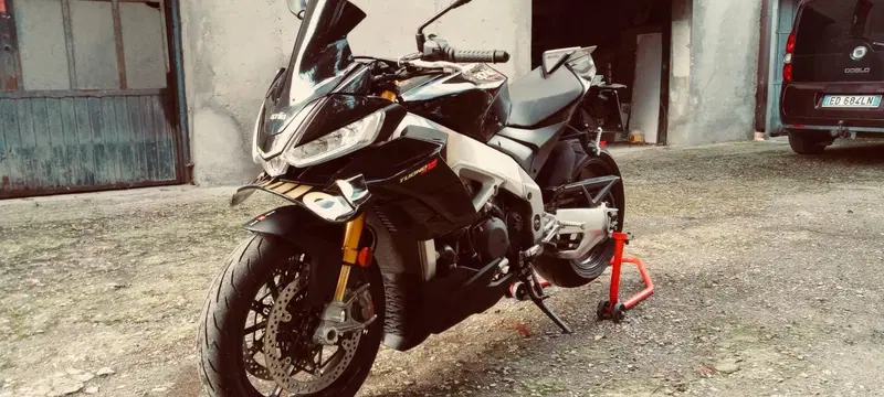 Aprilia Tuono V4 Factory (2021 - 24)