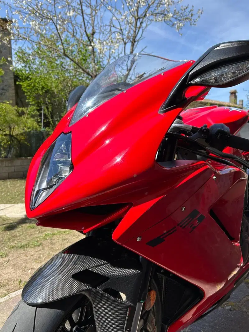 MV Agusta F3 800 Rosso (2021 - 23) (4)