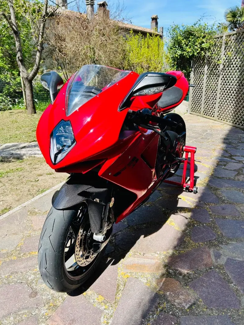 MV Agusta F3 800 Rosso (2021 - 23) (6)