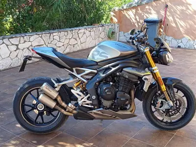 Triumph Speed Triple 1200 RS (2021 - 24) usata