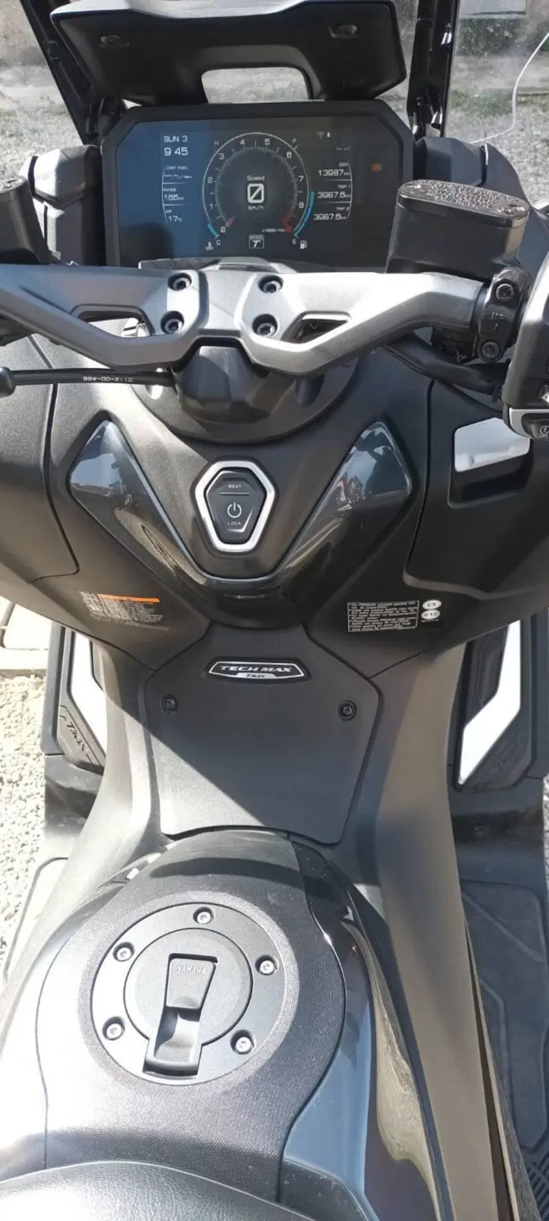Yamaha T-Max 560 (2022 - 24) (4)