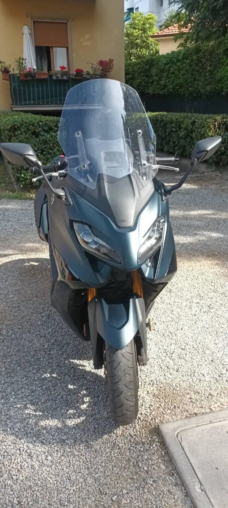 Yamaha T-Max 560 (2022 - 24) (2)