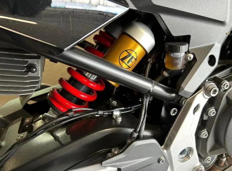 Bmw F 900 XR (2025 - 26) (5)