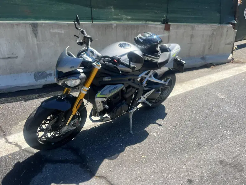 Triumph Speed Triple 1200 RS (2021 - 24) (3)