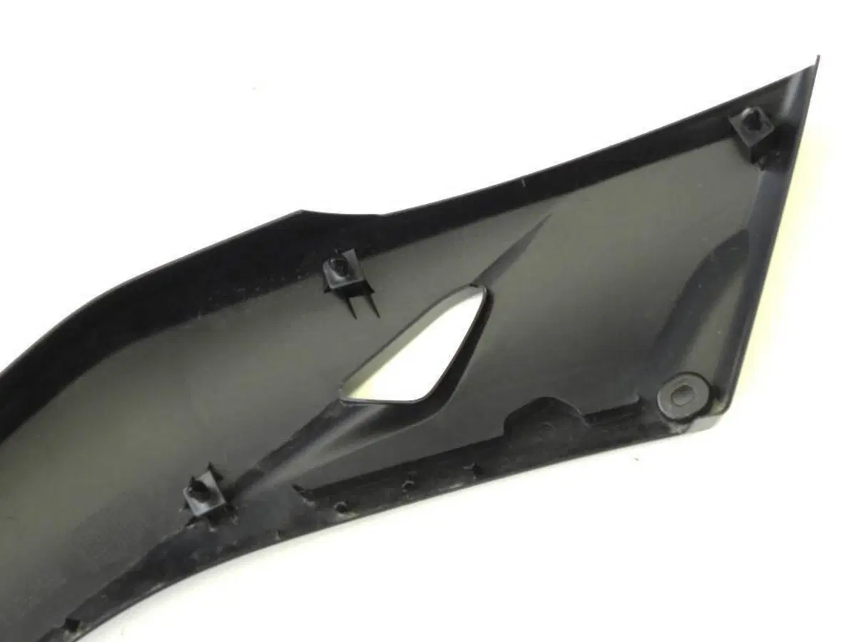 Carena fianchetto infer. dx Yamaha X-Max 125/250/3 (5)