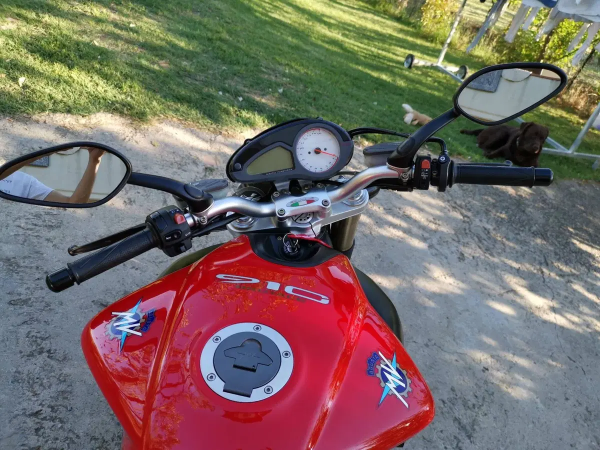 MV Agusta Brutale 910 S (2005 - 11) (6)