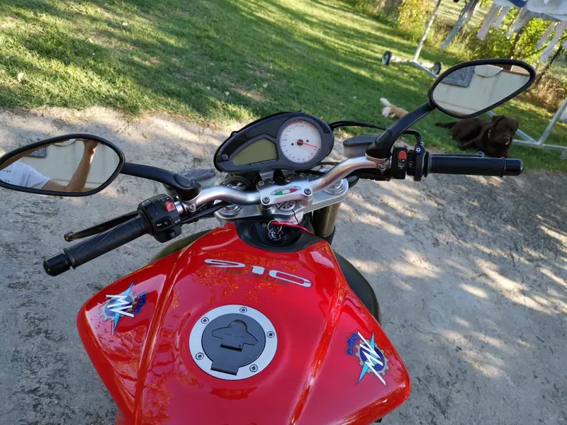 MV Agusta Brutale 910 S (2005 - 11) (6)