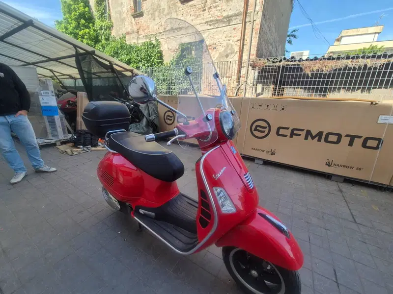 Vespa GTS 300 Super (2008 - 16) (4)