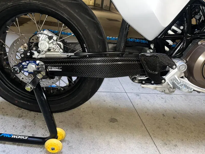 Husqvarna 701 Supermoto (2023 - 25) (2)