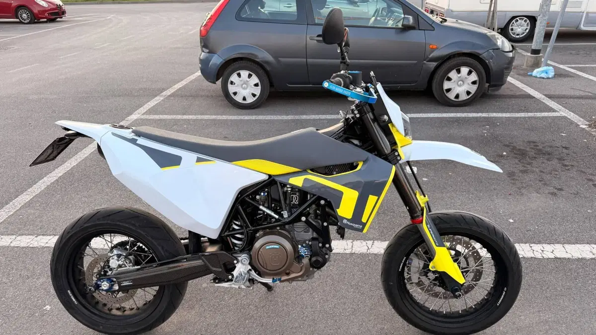 Husqvarna 701 Supermoto (2023 - 25) (7)