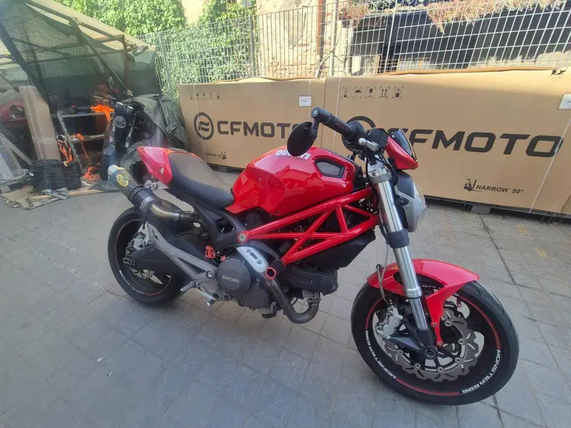 Ducati Monster 696 (2008 - 13) (3)
