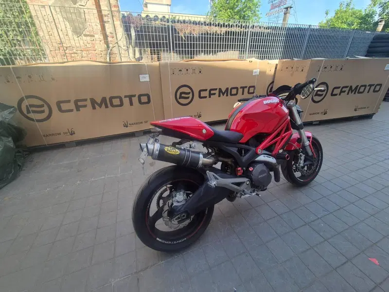 Ducati Monster 696 (2008 - 13) (4)
