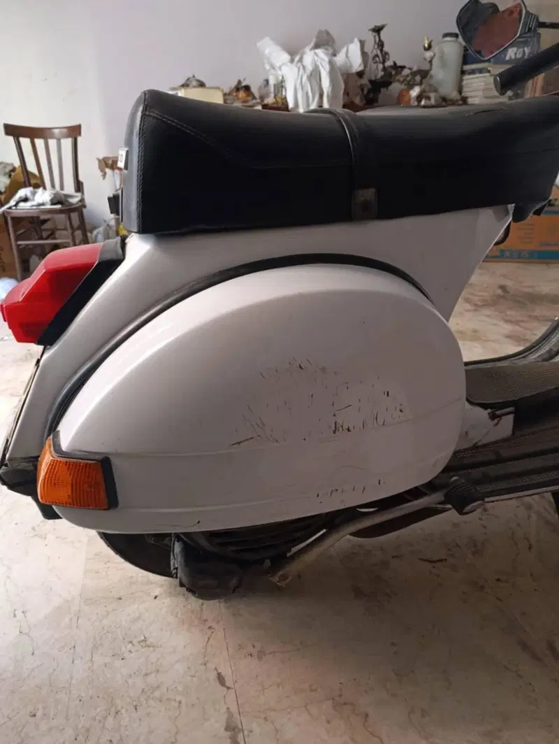 Piaggio Vespa 125 PX (5)