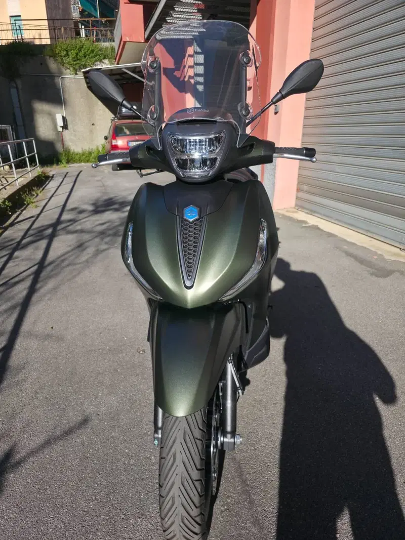 Piaggio Beverly 400 S (2025 - 26) (7)