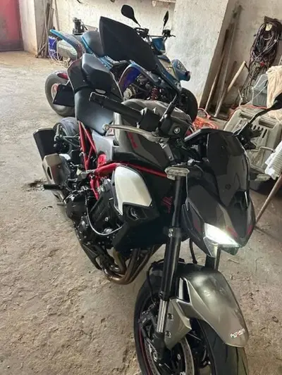 Kawasaki Z 900 (2025 - 26) usata