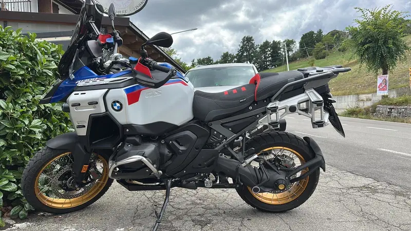 Bmw R 1300 GS Adventure Trophy (2025 - 26) (4)