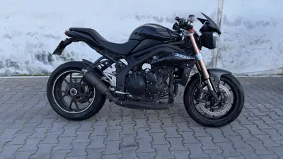 Triumph Speed Triple 1050 R (2011 - 13) usata