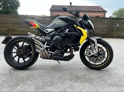 MV Agusta Dragster 800 (2014 - 19) usata