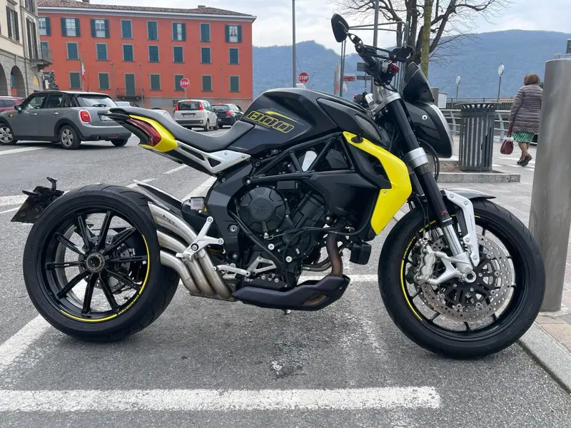 MV Agusta Dragster 800 (2014 - 19) (12)