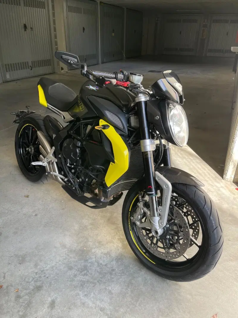 MV Agusta Dragster 800 (2014 - 19) (15)