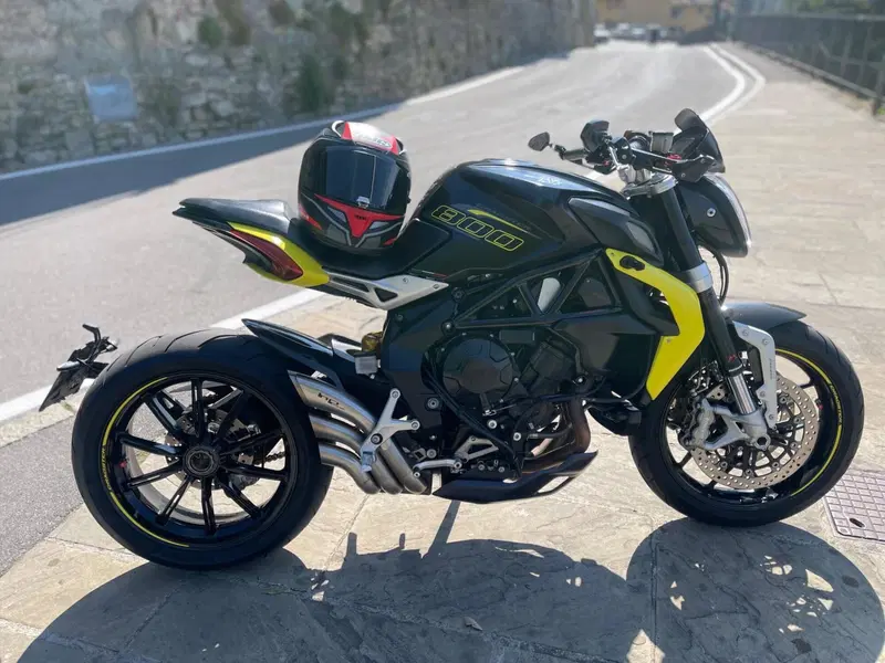 MV Agusta Dragster 800 (2014 - 19) (16)