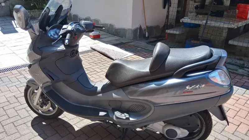 Piaggio X9 EVOLUTION (3)