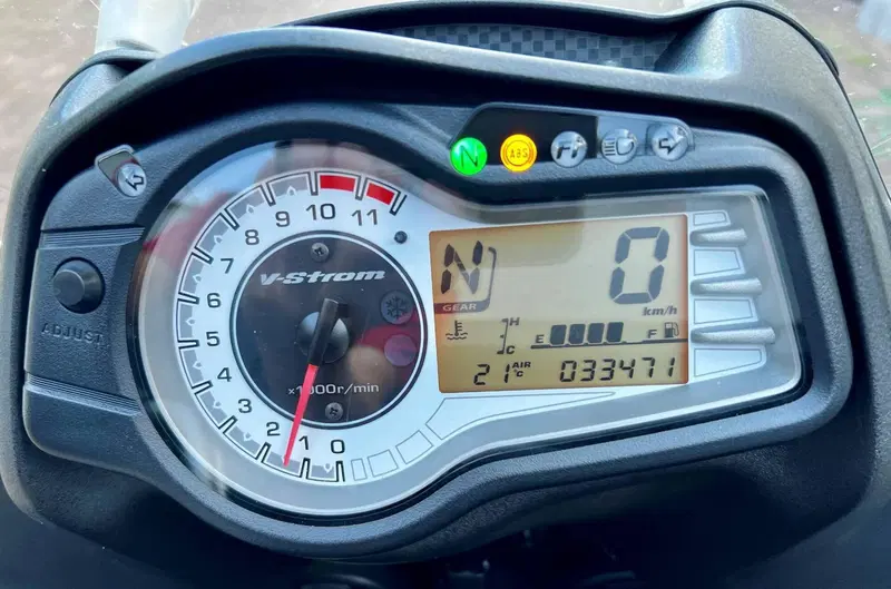 Suzuki V-Strom 650 ABS (2011 - 17) (10)
