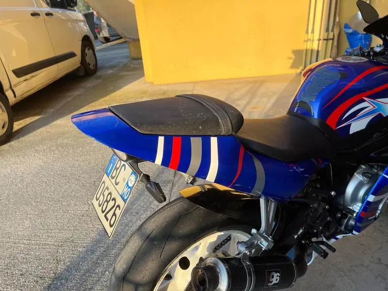 Yamaha YZF R6 (2001 - 02) (8)