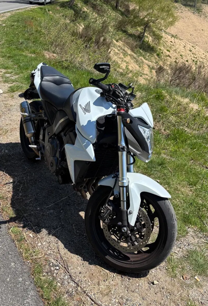 Honda CB 1000 R (2008 - 10) (3)